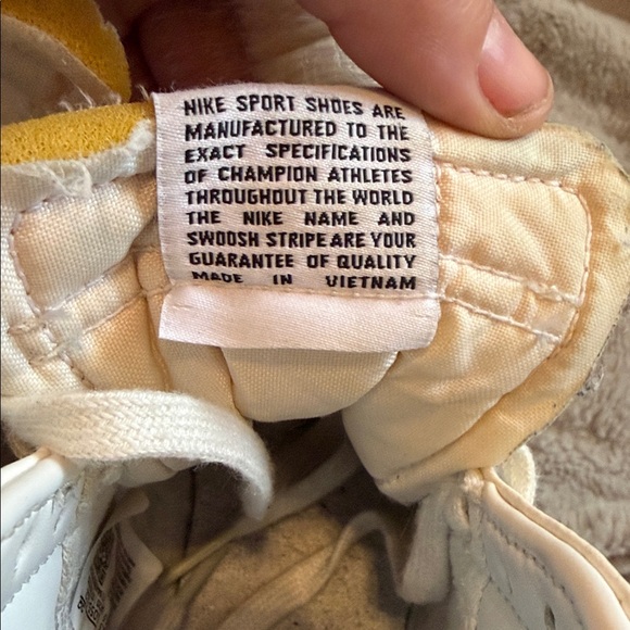 Nike Wmns Blazer Mid '77 'White Silver Metallic' - Picture 5 of 16